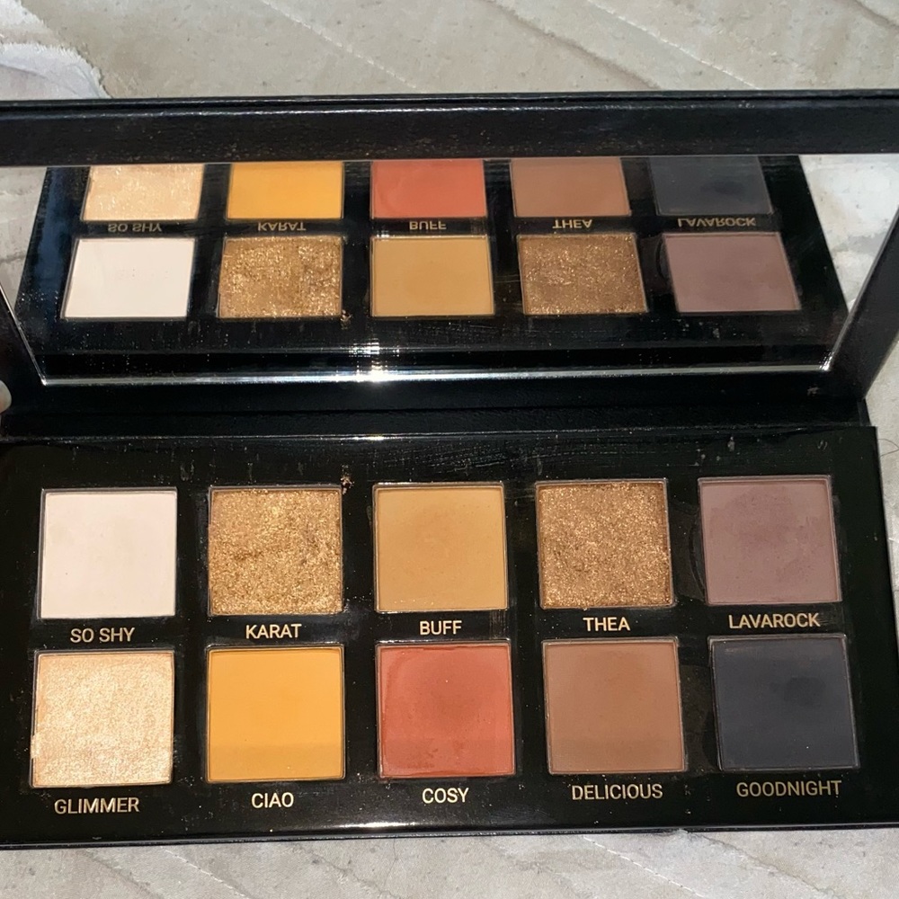 Vieve eyeshadow palette